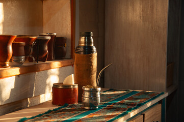 equipo de mate tradicional. mate argentino, uruguayo, gaucho. mate en la mañana. tradición...