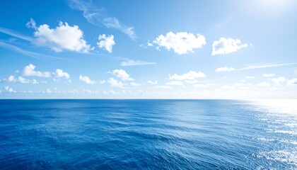 Fototapeta premium Expansive ocean and sky