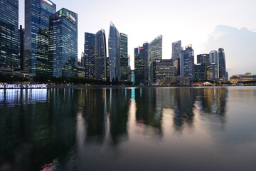 Marina Bay by Night: A Futuristic Canvas of Light and Reflection