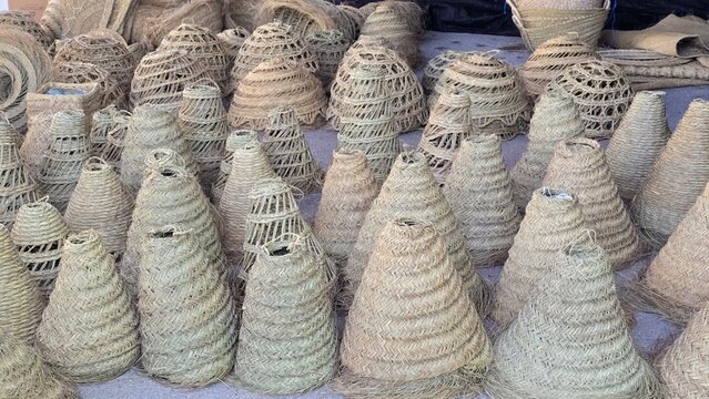 kosze wiklinowe słomiane ule dla pszcz&oacute;ł