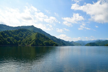 夏の奥只見湖（新潟県）