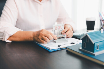 Calculator to check and summary expense of home loan mortgage for refinance plan , people lifestyle...