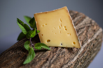 Kawa Twardego Dojrzewajcego Sera Drewnianej