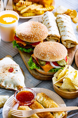 Foods enhancing the risk of cancer. Junk food