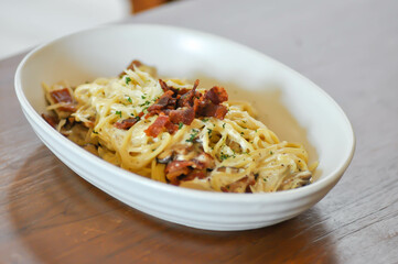 pasta or pasta carbonara or spaghetti or spaghetti carbonara