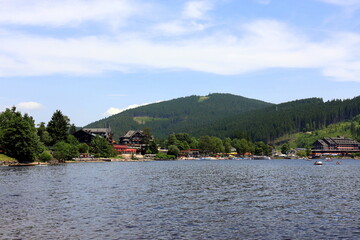 Der Titisee im Schwarzwald bei Freiburg