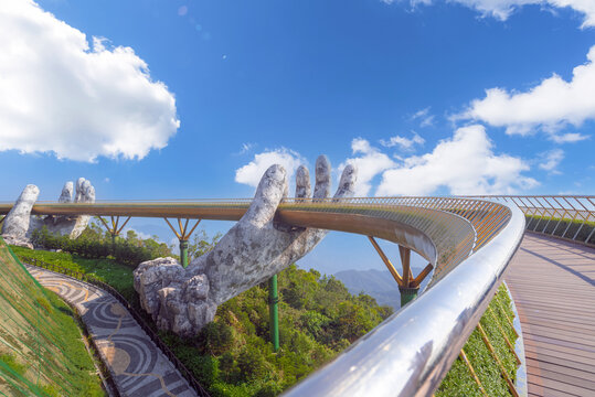 The most beautiful Viewpoint golden Bridge in da nang, banahill city vietnam	