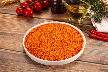 Raw red lentil for cooking
