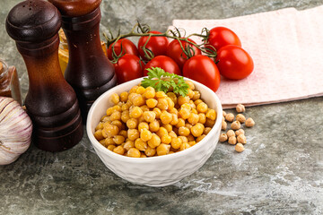 Canned chickpea in the bowl