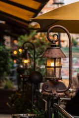 Copper street lamps decorating the cafe area