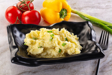 Mashed potato with green onion