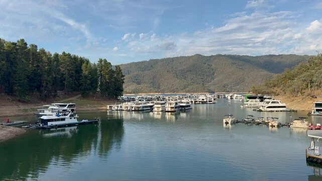 Lake Eildon houseboats on Lake Eildon