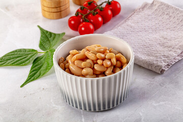 Canned white kidney beans in the bowl