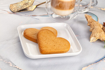 Sweet ginger cookies for snack
