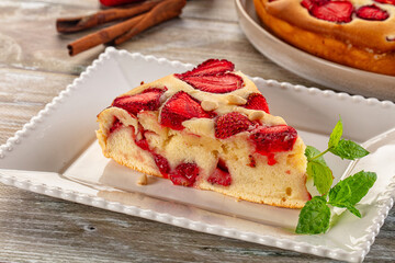 Strawberry pie tart served mint