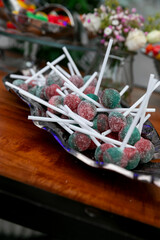 decoraciones, fiesta, celebraciones, color, alimento, dorada, chuches, golosinas, rico, dulce, sabroso, caries, caramelos, chupetines, mentas, mesa de dulces, salados, gomitas, Marshmallow, candy