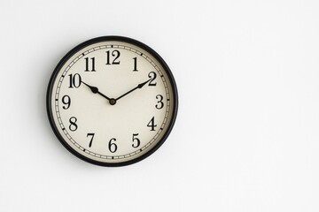 Understanding the concept of time and how it influences our daily lives