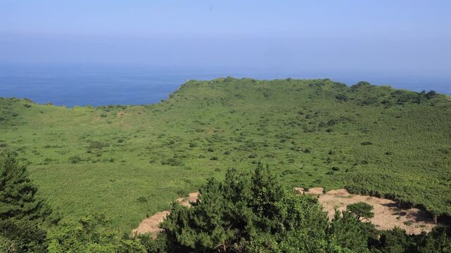 Summit View of Seongsan Ilchulbong Crater (Panning)