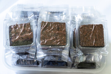 Bulk Supply of Individually Sealed Brownies in Tray