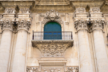 Obraz premium Exploring the intricate architectural details of Santa Iglesia Catedral in Jaen, Andalucia, Spain