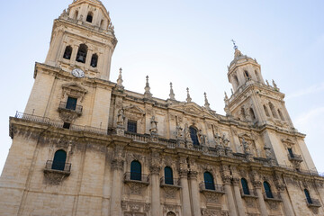 Obraz premium Explore Santa Iglesia Catedral - Museo Catedralicio in Jaen, Andalucia, showcasing stunning architecture and rich history