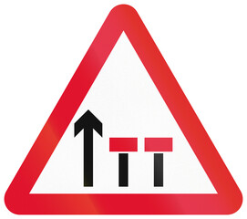 Chinese road warning sign used only in Hong Kong - Right two lanes closed ahead