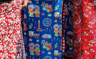 Typical Betawi batik motifs are used for skirts.