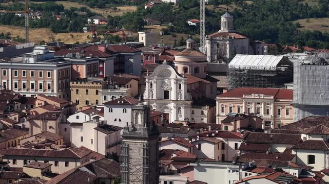 L'Aquila, Abruzzo, Italia. Il centro storico ricostruito dopo il terremoto del 2009.
Vista Aerea del centro de L'Aquila.