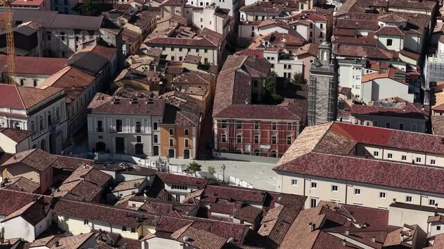 L'Aquila, Abruzzo, Italia. Il centro storico ricostruito dopo il terremoto del 2009.
Vista Aerea del centro de L'Aquila.