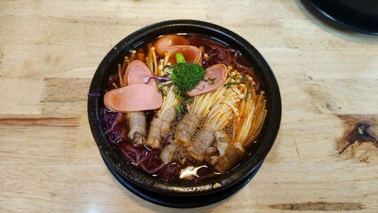 A bowl of delicious and nutritious noodles
