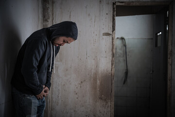 Asian men are drug addicts to inject heroin into their veins themselves,Thailand no to drug...