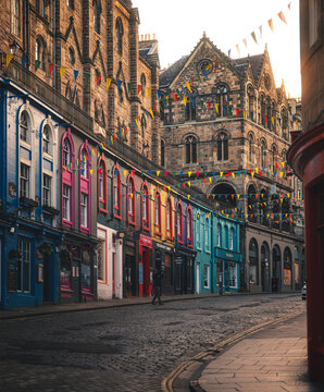 Victoria Street in Edinburgh &ndash; Colourful Historic Street in the Old Town