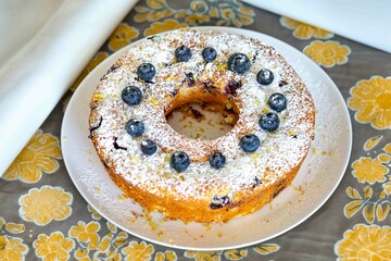 The best and most beautiful and tasty cake in the world prepared with natural yogurt, blueberries and lemon. The most perfect cake