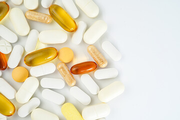 vitamin supplements capsules pill, softgel, fish oil, omega 3, vitamin E