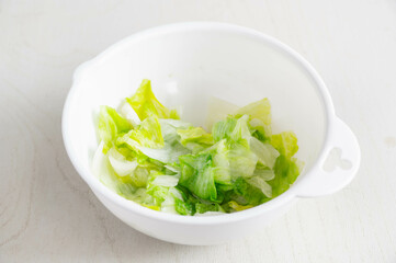 塩もみしたレタス