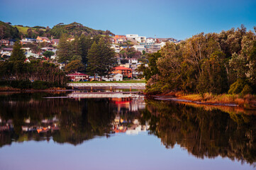 Obraz premium Seven Mile Beach in New South Wales (NSW) is a long, sandy beach stretching from Shoalhaven Heads to Gerroa.