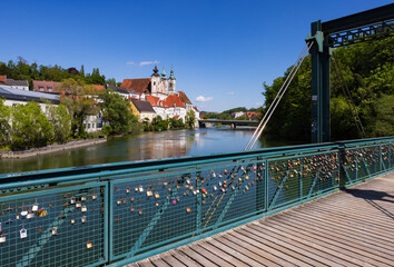 View The Museumssteg Bridge With