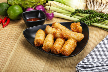 Vietnamese cuisine fried spring roll