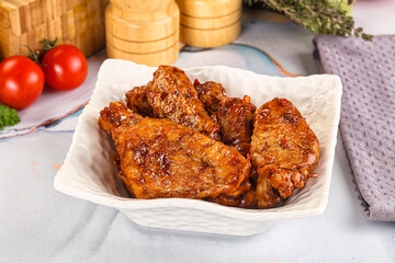 Buffalo chicken wings barbecue sauce