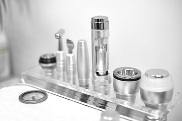 cosmetology device for facial skin rejuvenation