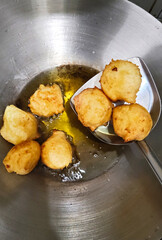 Frying Fermented Cassava Dough for Sweet Snack