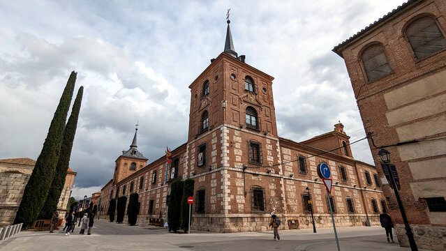Malaga School, minor school of San Ciriaco and Santa Paula