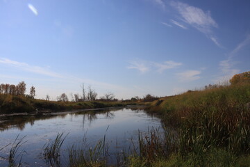 Obraz premium Autumn Scenery in Canora Saskatchewan Hills and Beaches.