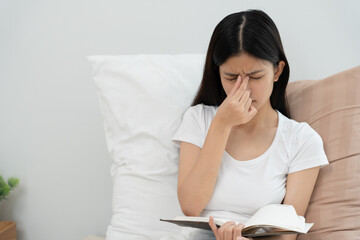 Eye problems, Asian women use hand cover eyes due to eye irritation, eye rubbing, dry, eye pain...
