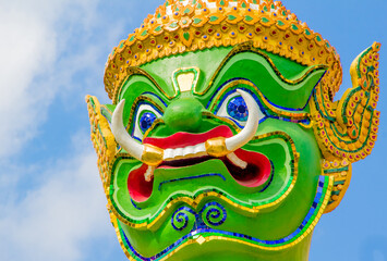 chinese dragon statue