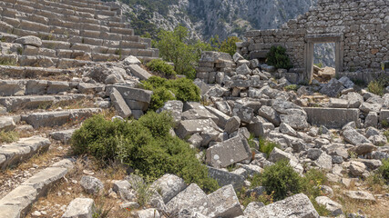 The amphitheater was built in the II century BC according to the classical Roman principle....