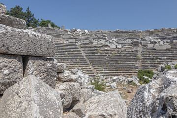 The amphitheater was built in the II century BC according to the classical Roman principle....