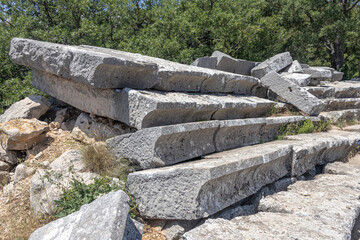 The amphitheater was built in the II century BC according to the classical Roman principle....