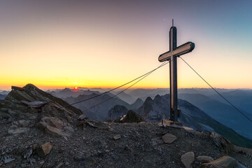 Sonnenaufgang Gatschkopf bei Grins