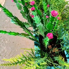 fake flowers in the vase